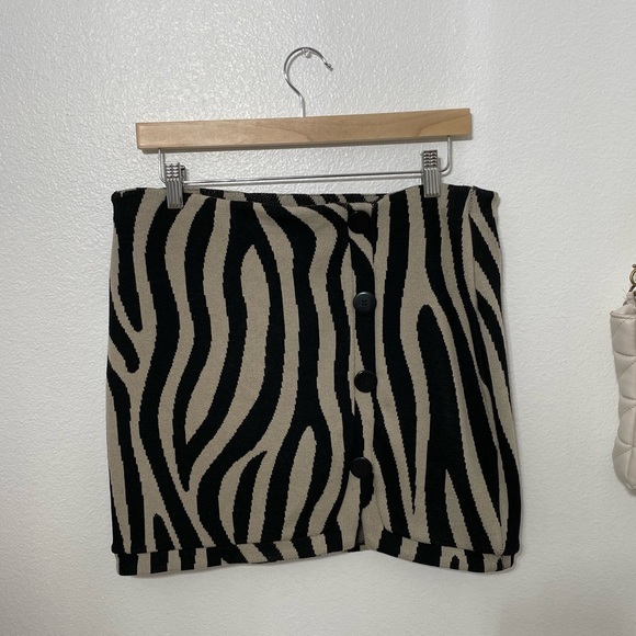 Zara skirt - Picture 2 of 6